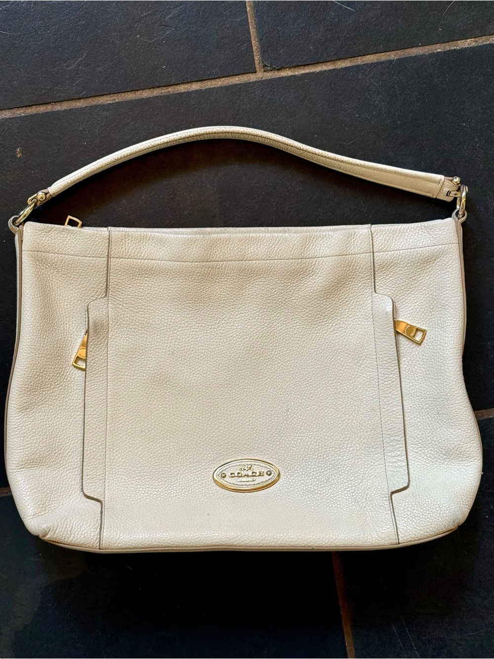 Authentic Coach Scout Hobo bag pebbled leather cream